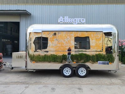 16 jalkaa Airstream Food Truck